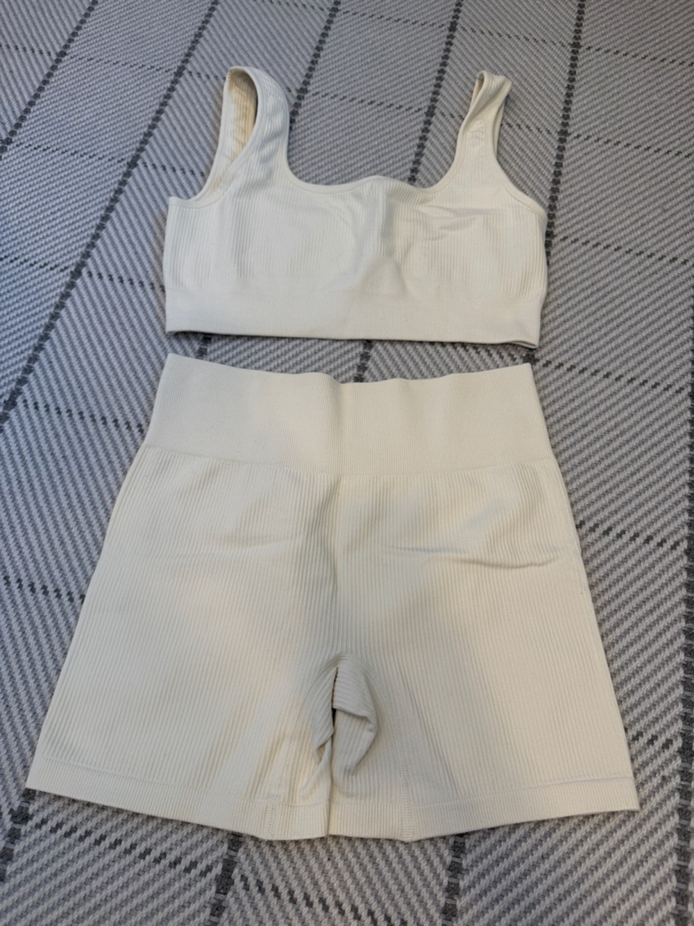 Cream Ribbed Seamless Two-Piece Active Set - Crop Top + High-Waist Shorts